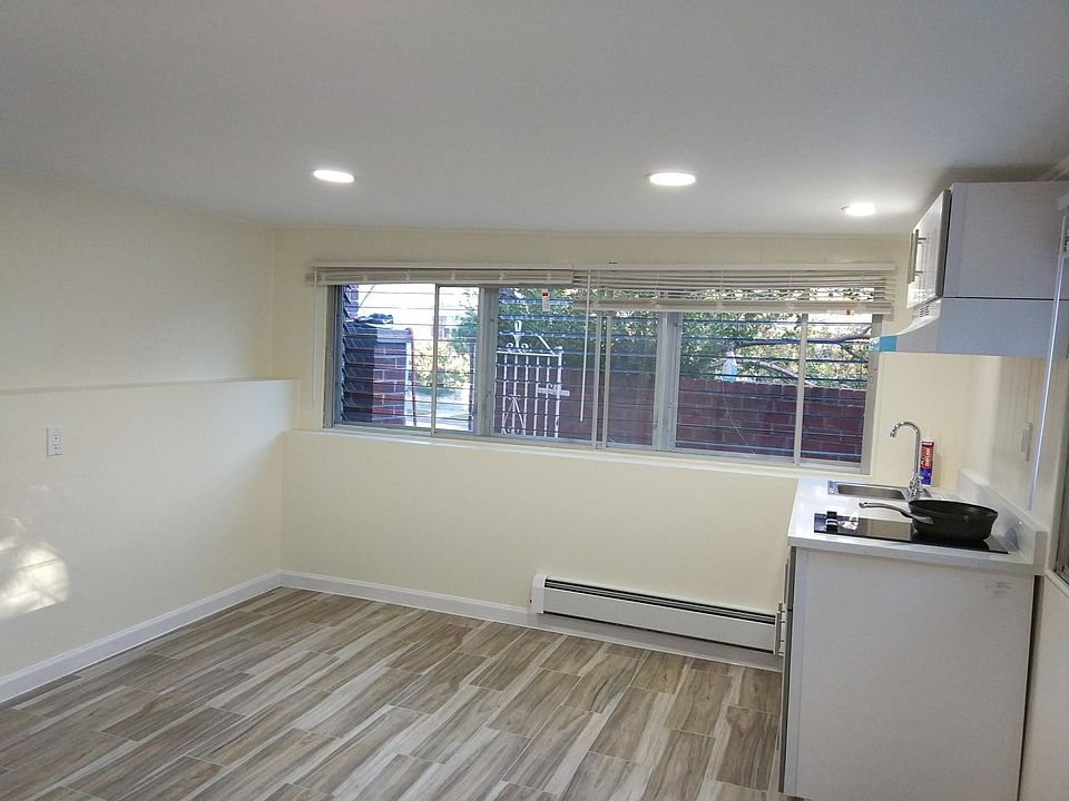 2nd image of 1554 146th St