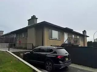 417 14th St #101, New Westminster, BC V3M4N8