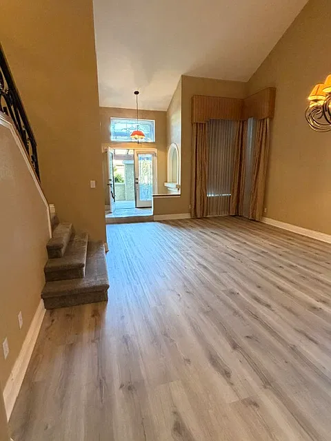 4 bed, 2800 sqft, $4,700 — Photo 4