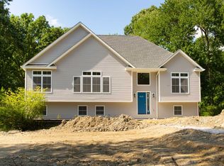 26 Relyea Ter, Wappingers Falls, NY 12590