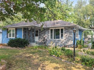 938 E 12th St, Fremont, NE 68025