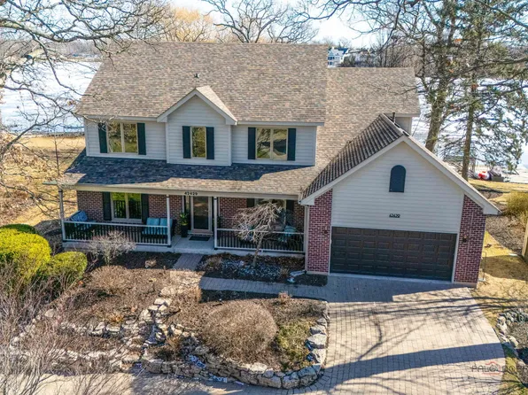 42429 N Woodbine Ave, Antioch, IL 60002