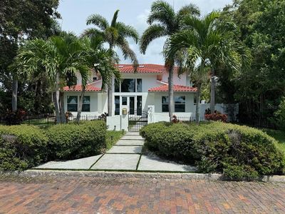 261 Sunset Dr N, Saint Petersburg, FL, 33710