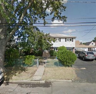 135 Bergen Court, Copiague, NY, 11726