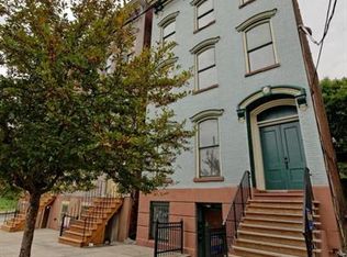 196 N Pearl St #2, Albany, NY 12207