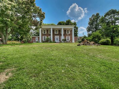 1407 Lone Oak Rd, Johnson City, TN, 37604