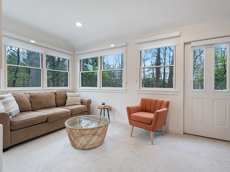 60 Aspatuck Rd — Photo 9