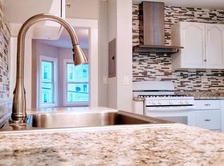 93 Hollingsworth St #2, Lynn, MA 01902