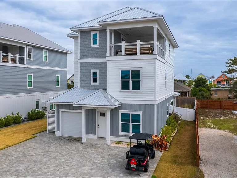 503 Albatross St — Photo 81