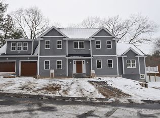 15 Wellesley Ave, Burlington, MA 01803