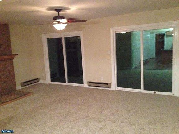 5th image of 404 E Park Ave