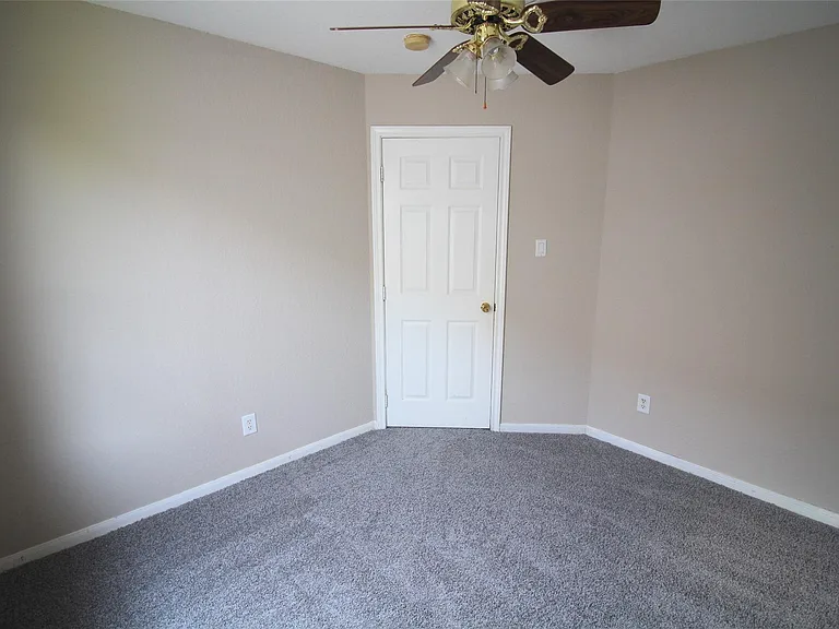 2117 Whittier Dr — Photo 15