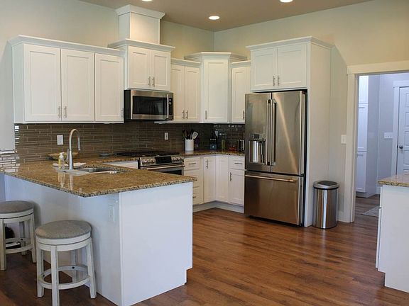 4th image of 5610 39th St NW