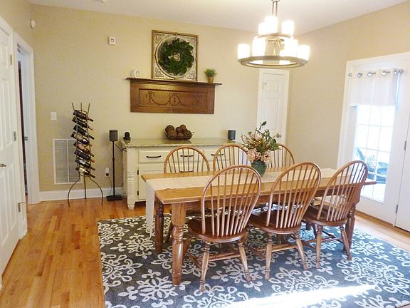 5th image of 166 Sugar Creek Ct