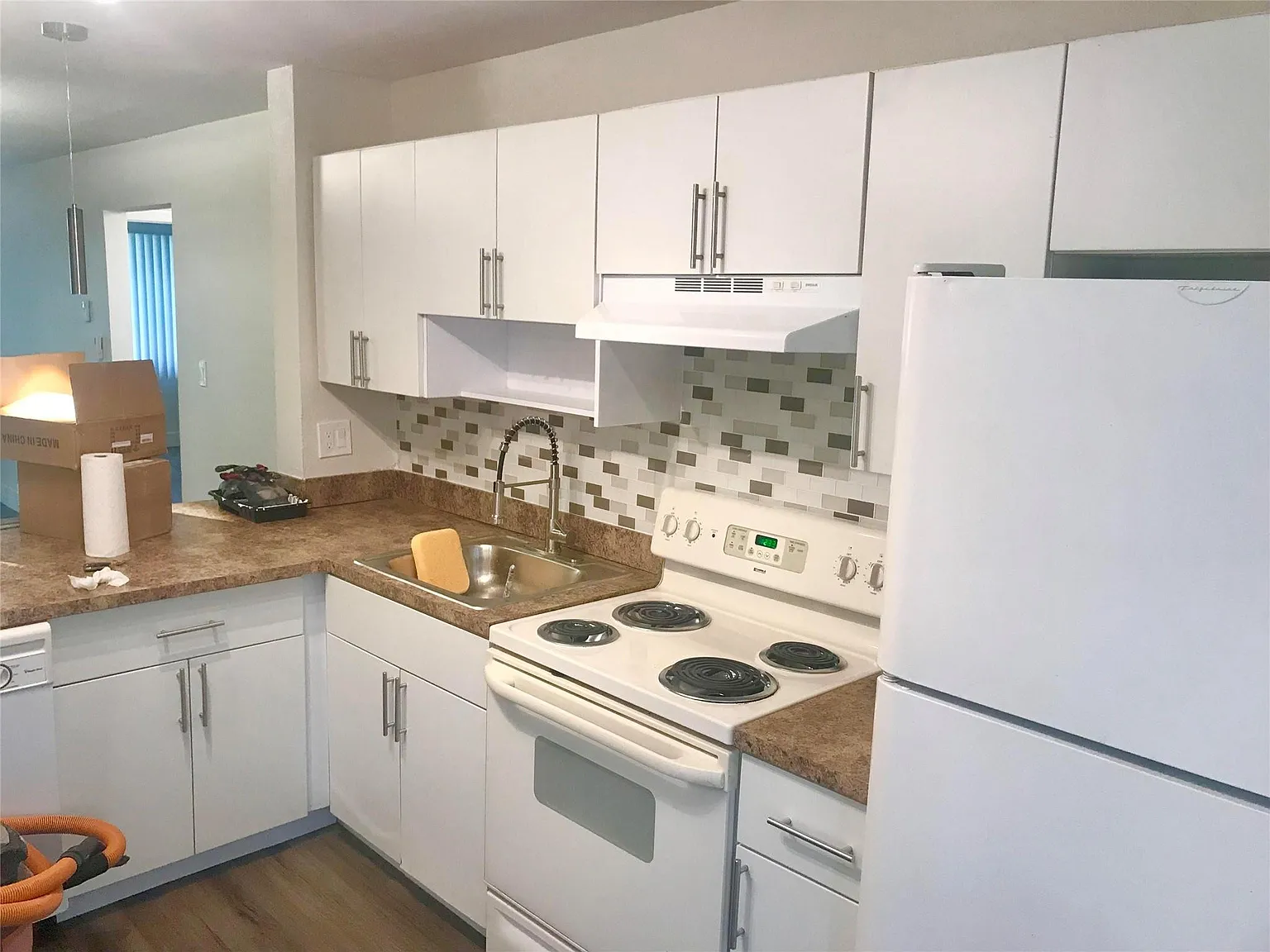 1 bed, 1.0 bath, 800 sqft, $1,800 — Photo 2