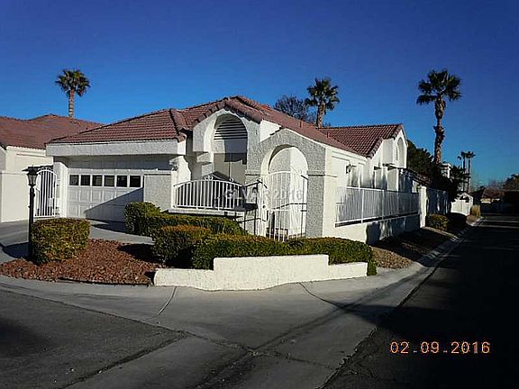 2nd image of 5236 Crooked Valley Dr