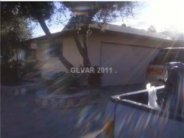 1877 S Sandhill Rd, Las Vegas, NV 89104