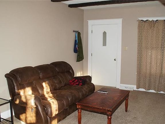 4th image of 716 Grand Ave