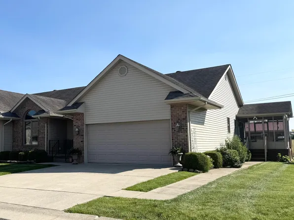 158 Condominium Dr #17, Grayson, KY 41143