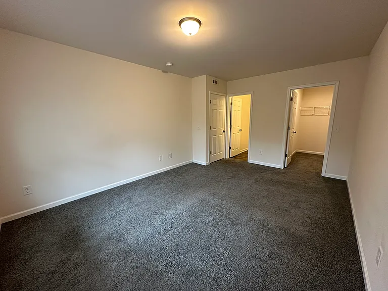 206 Hyde Park Ln — Photo 11