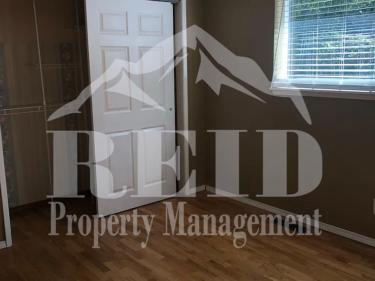 4813 Sandra Ln NE — Photo 21