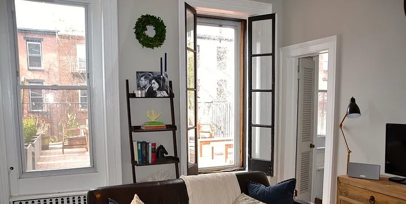 Rented by Frank Valvo Real Estate | media 43