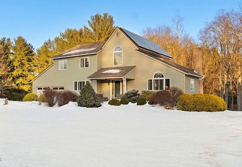 2nd image of 5 Meadow Ridge Dr