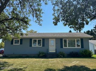 309 East St, Lakota, ND 58344