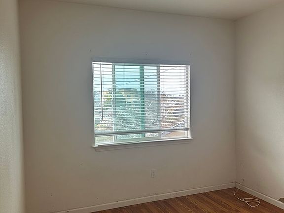 4th image of 1258 Ramona Ave