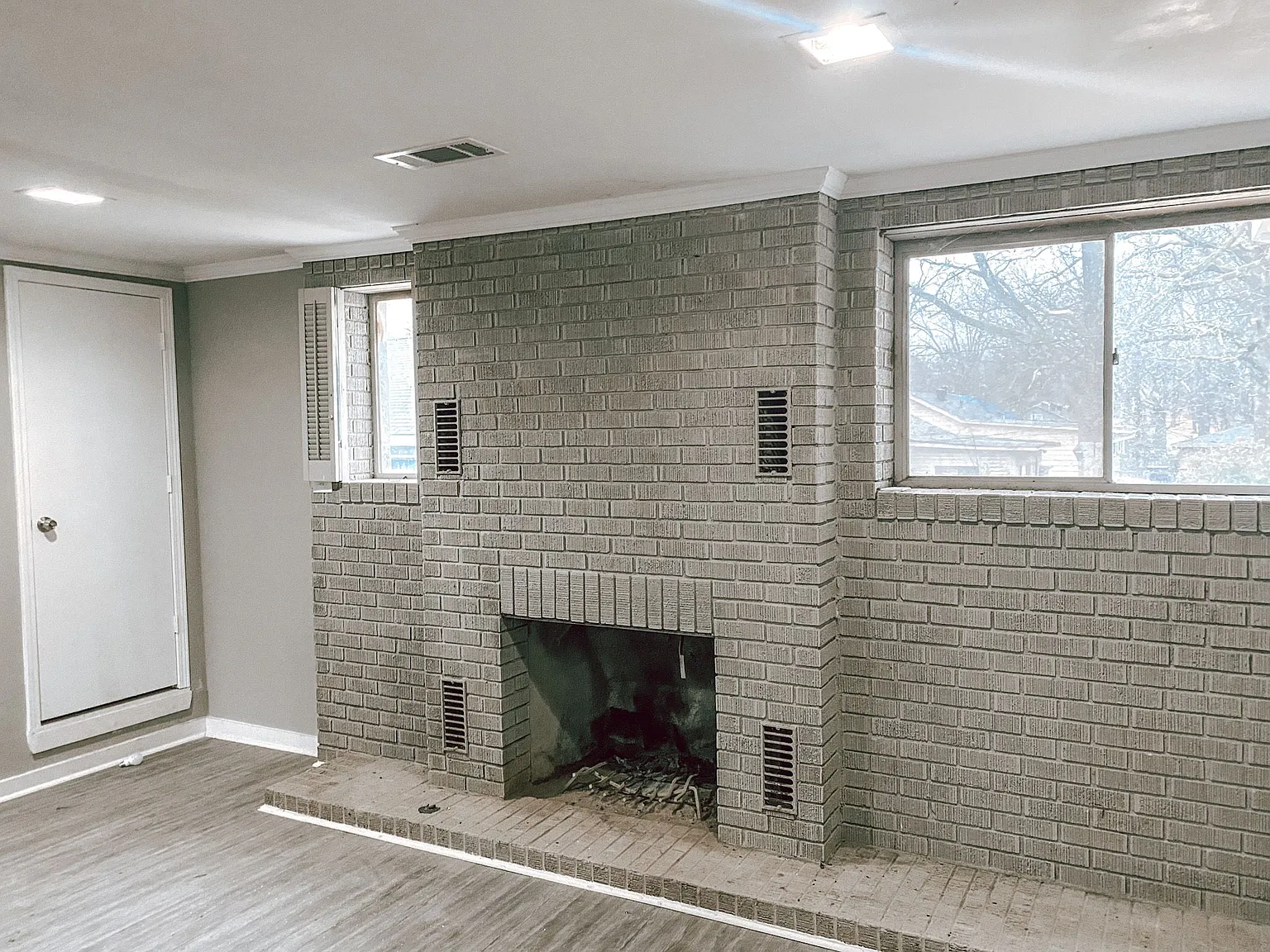 Coming Soon: Charming 3-Bed, 2-Bath Town Home! — Photo 3