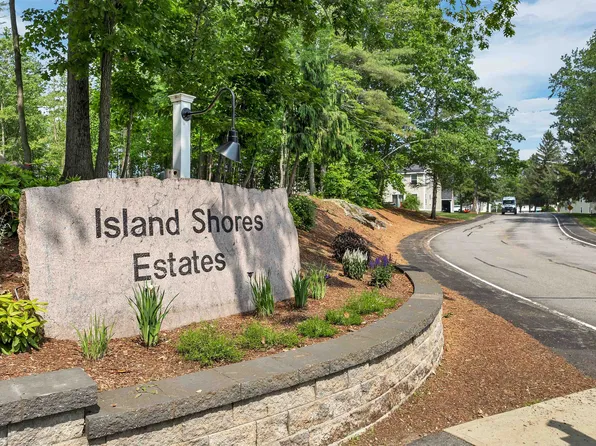 31 Bluffs Drive, Concord, NH 03303