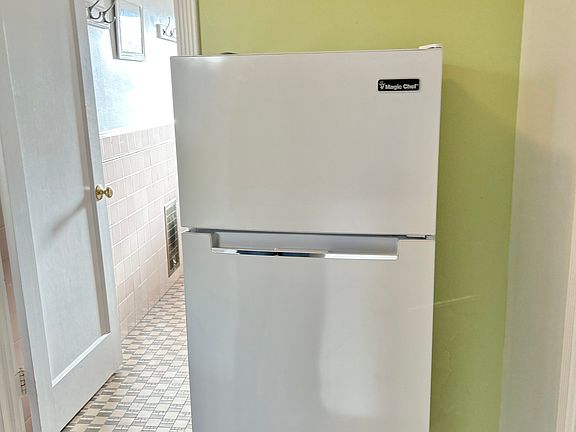 5th image of 3300 13th St #3