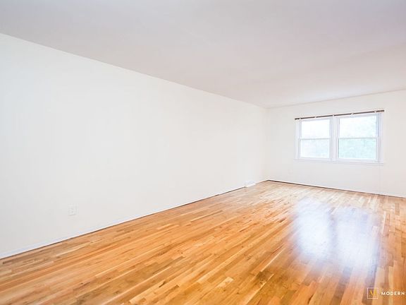 3rd image of 1597 209th St #1