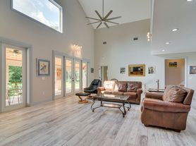 5100 28th Ave N, Saint Petersburg, FL