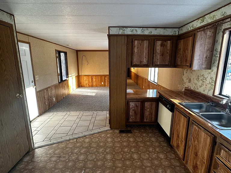 Coal Spur Ln — Photo 6