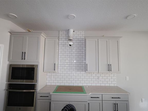 5th image of 801 River Stone Trl