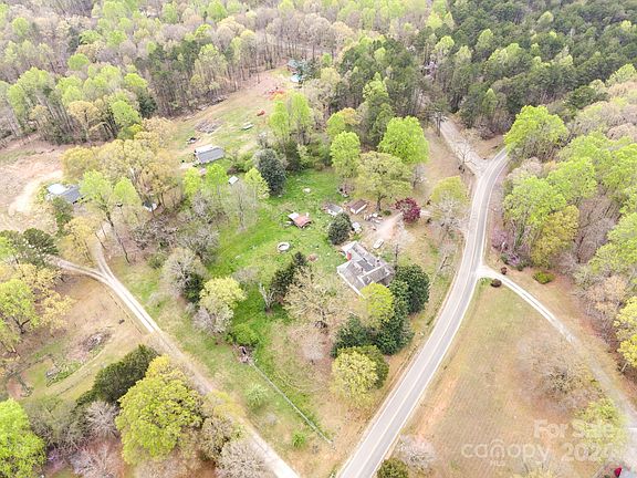 2nd image of 1825 Old State Highway 27