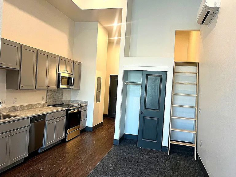 Printshop Lofts - Luxury Artist Lofts in Reno's Brewery District — Photo 25
