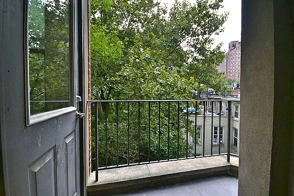 Rented by Point NYC | media 21