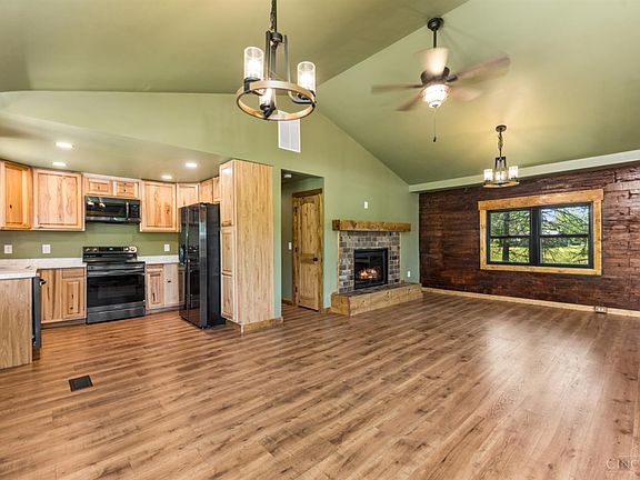 2nd image of 922 Lorelei Dr