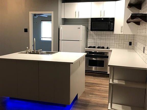 2nd image of 616 Rollingway Dr APT A