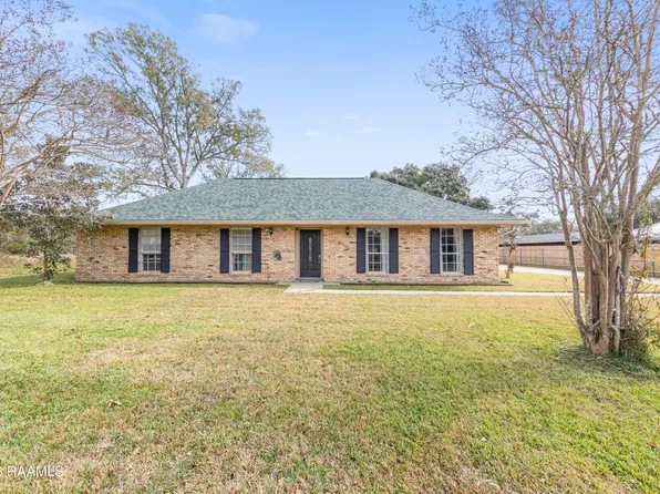 2309 Nichols St, Abbeville, LA 70510