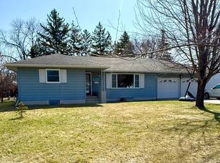 518 Merriam Ave S, Thief River Falls, MN 56701