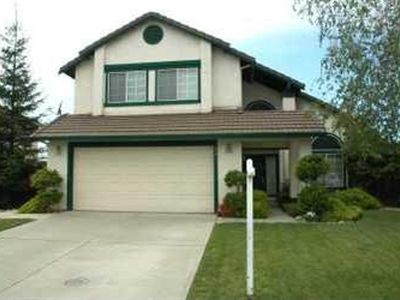 527 Meadowland Dr, Ripon, CA, 95366
