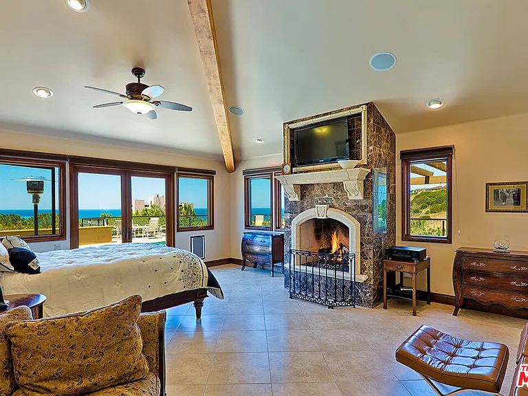 2624 Costebelle Dr — Photo 19