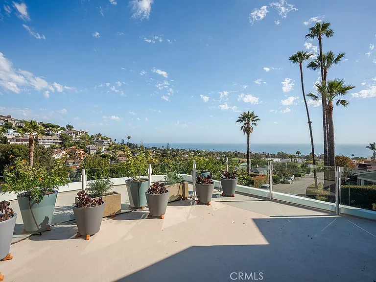 920 Skyline Dr — Photo 57