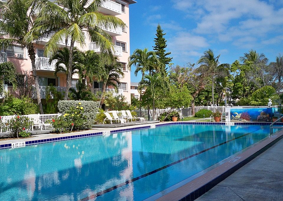 1st image of 2601 S. Roosevelt Blvd. #202A