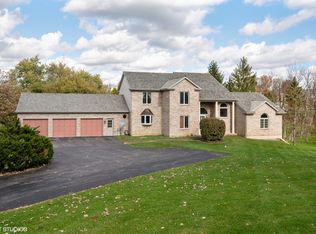 23295 Grayshire Ln, Lake Barrington, IL