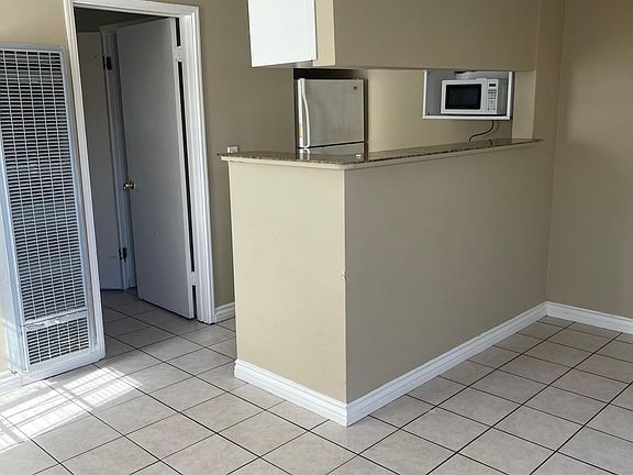 4th image of 1826 G Ave