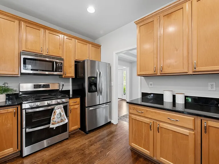 7879 Yellowwood Dr — Photo 5